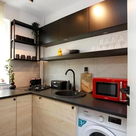 Wellcome Next To Metro Station * Bukareszt